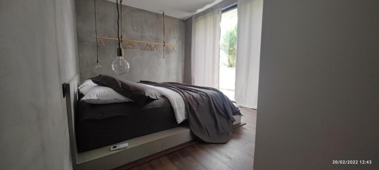 Attico Vista Mare Apartment Golem  Ngoại thất bức ảnh