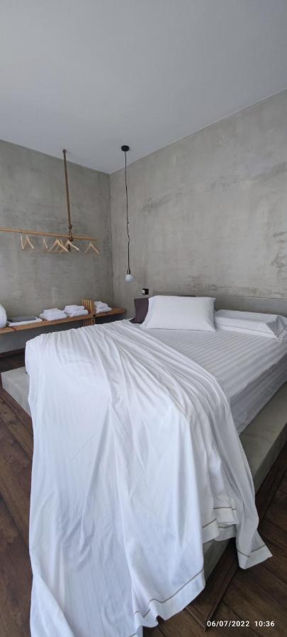 Attico Vista Mare Apartment Golem  Ngoại thất bức ảnh