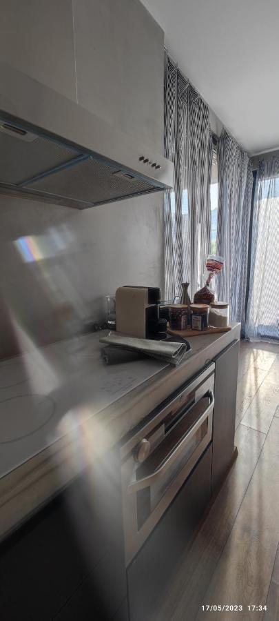 Attico Vista Mare Apartment Golem  Ngoại thất bức ảnh
